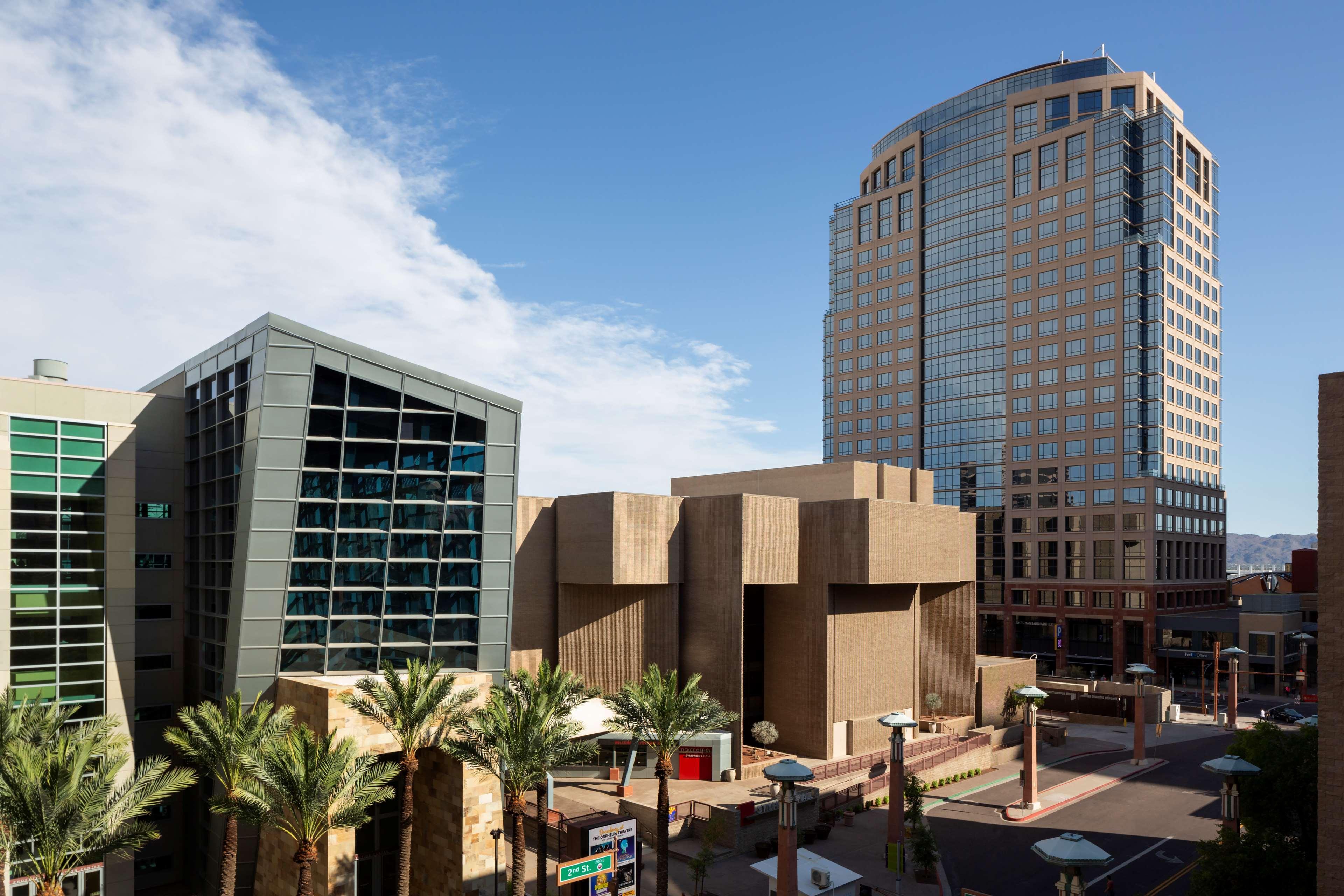 Hyatt Regency Phoenix Downtown - No Destination Fees Экстерьер фото