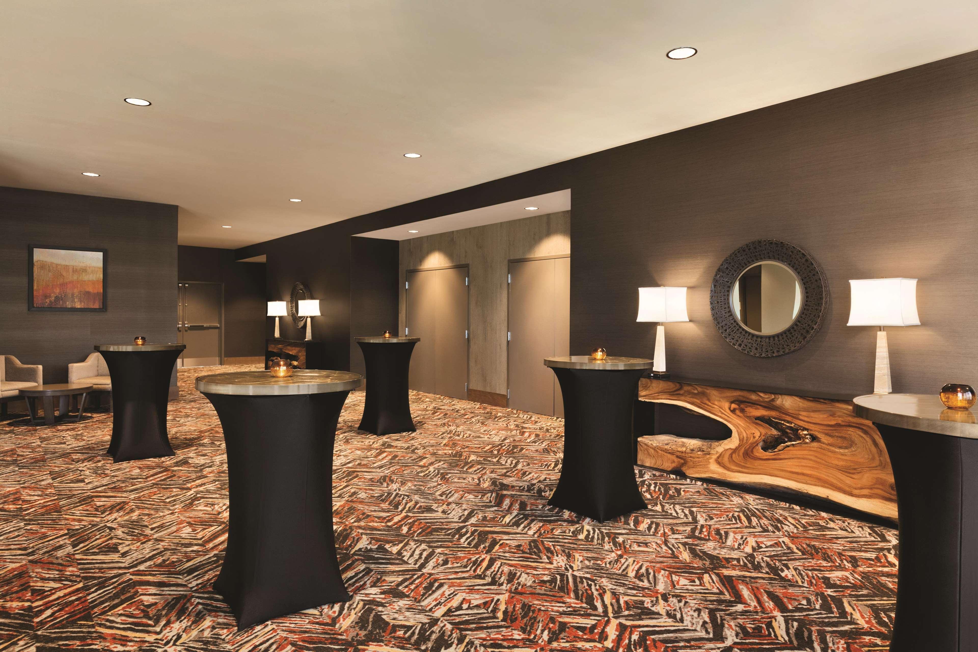 Hyatt Regency Phoenix Downtown - No Destination Fees Экстерьер фото