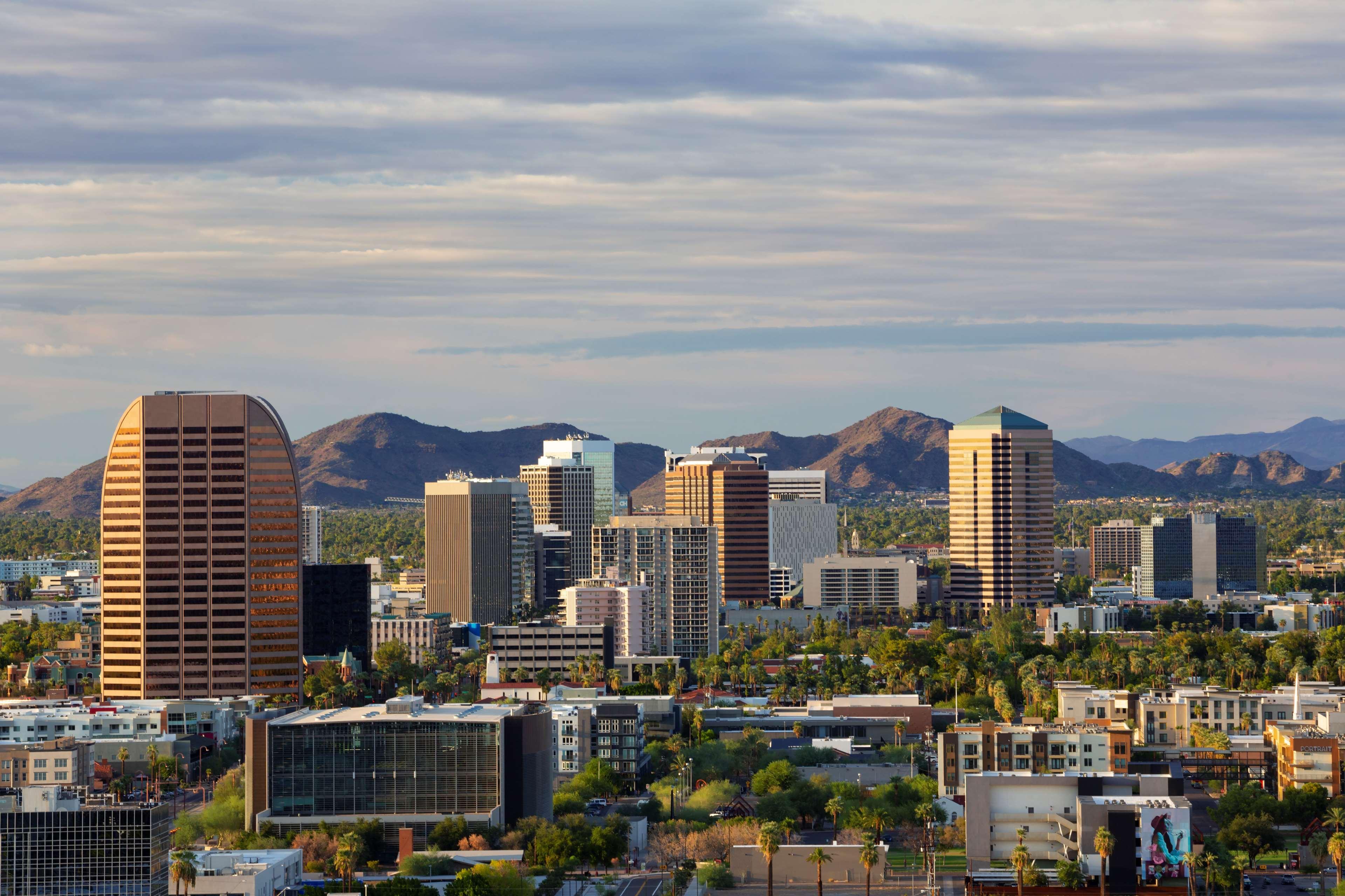 Hyatt Regency Phoenix Downtown - No Destination Fees Экстерьер фото