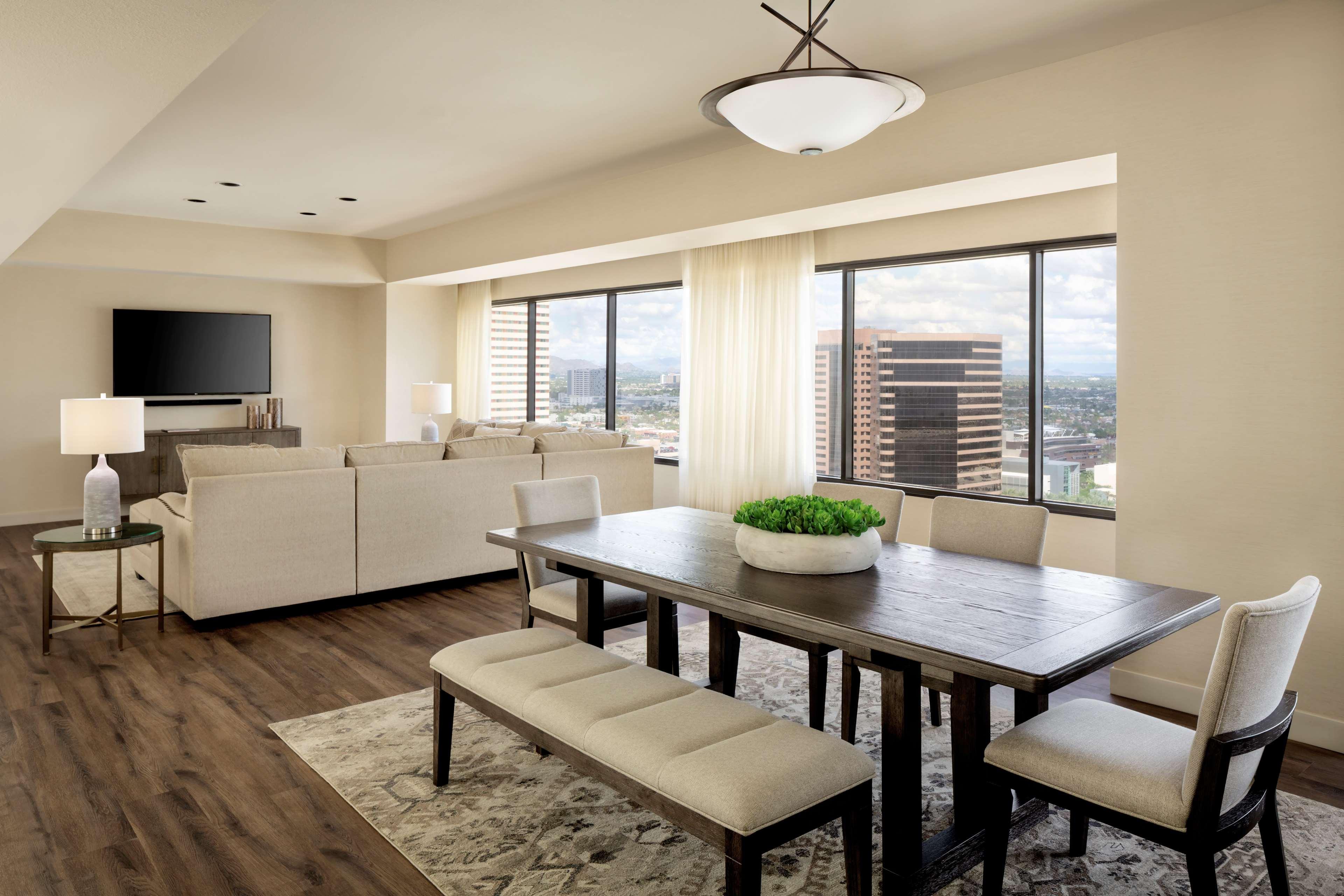 Hyatt Regency Phoenix Downtown - No Destination Fees Экстерьер фото