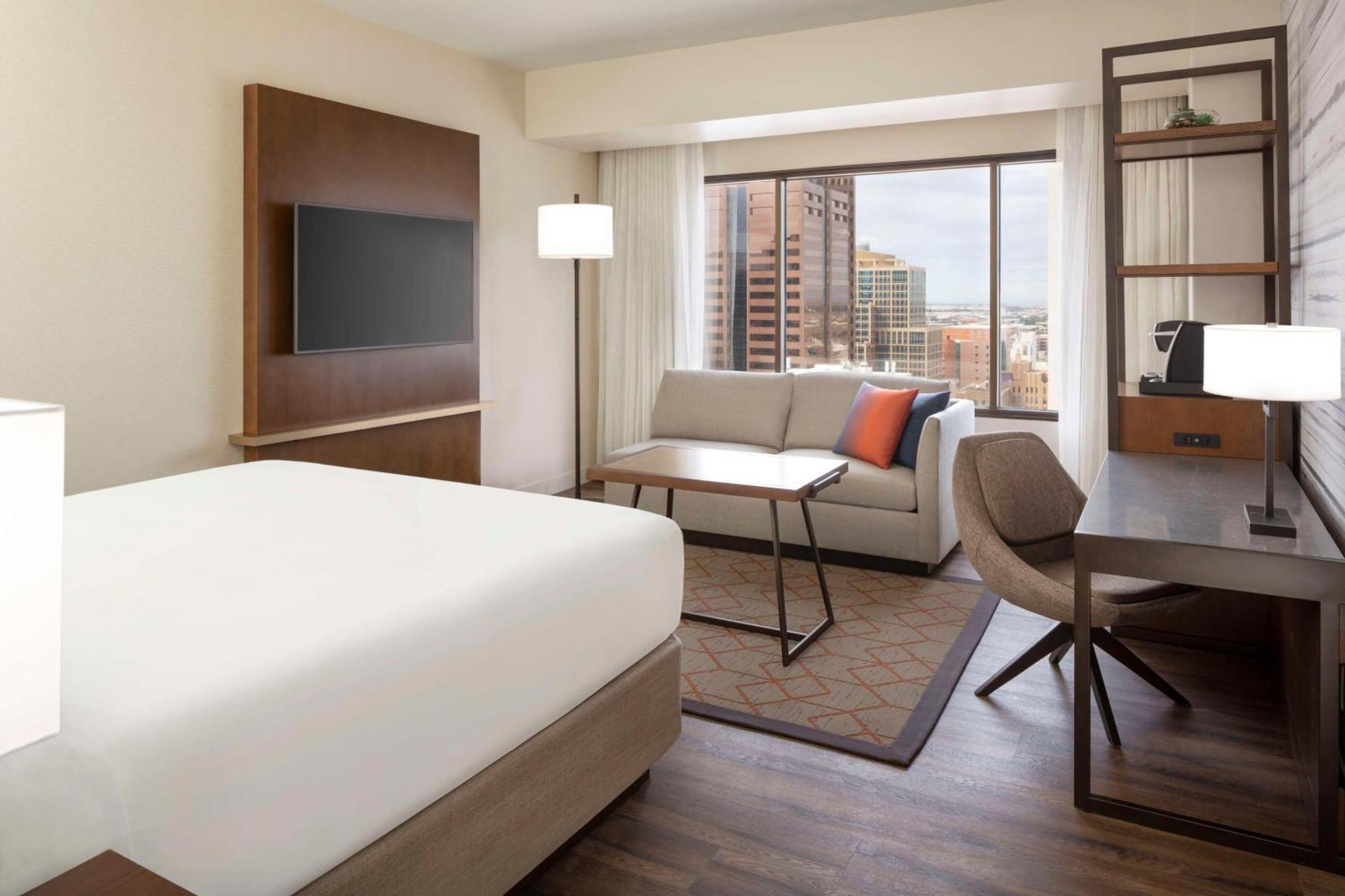 Hyatt Regency Phoenix Downtown - No Destination Fees Экстерьер фото