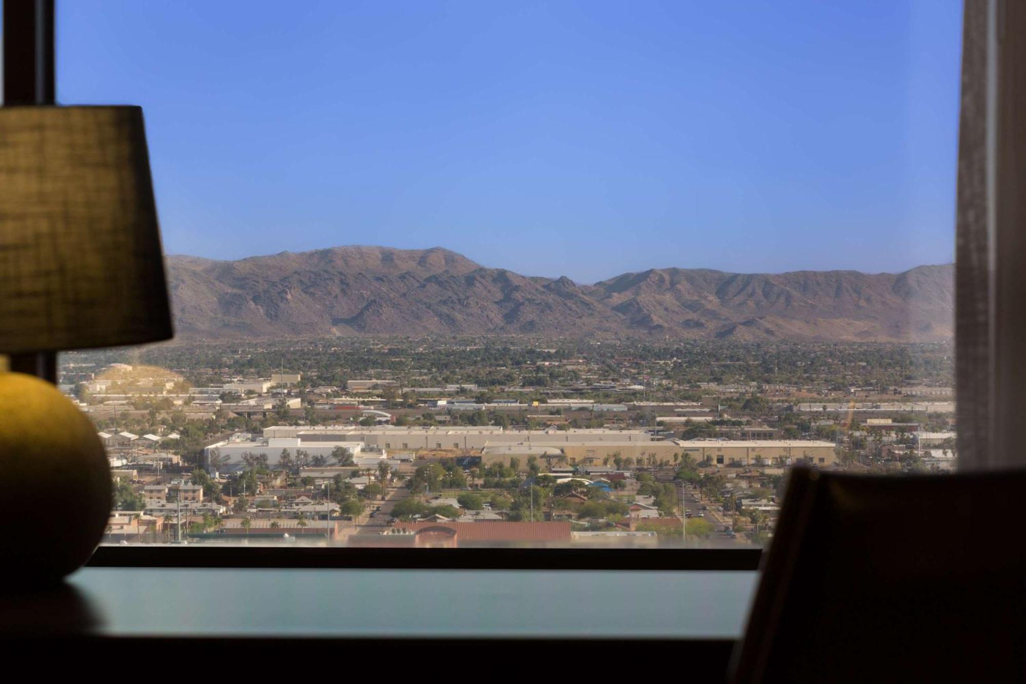 Hyatt Regency Phoenix Downtown - No Destination Fees Экстерьер фото