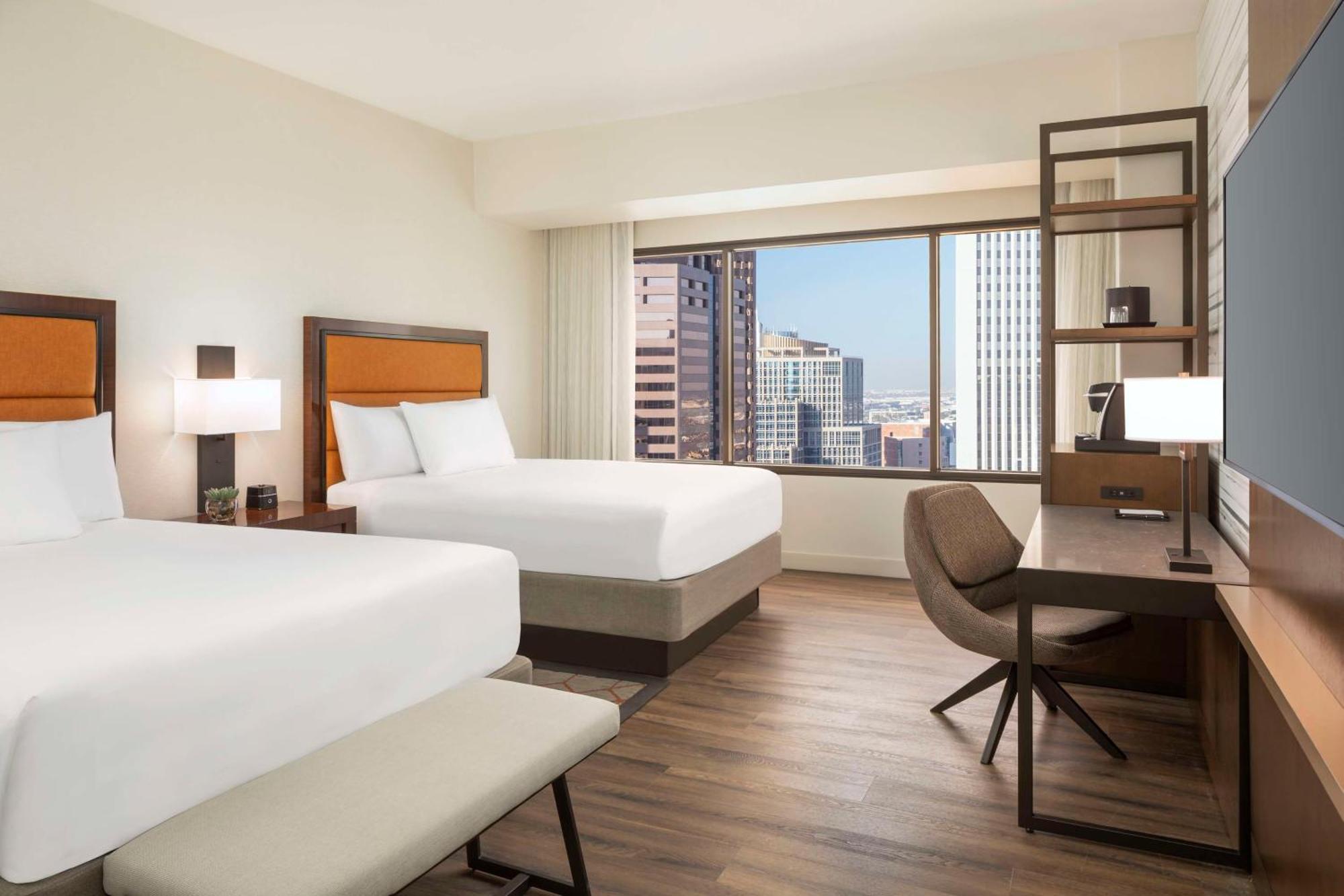 Hyatt Regency Phoenix Downtown - No Destination Fees Экстерьер фото