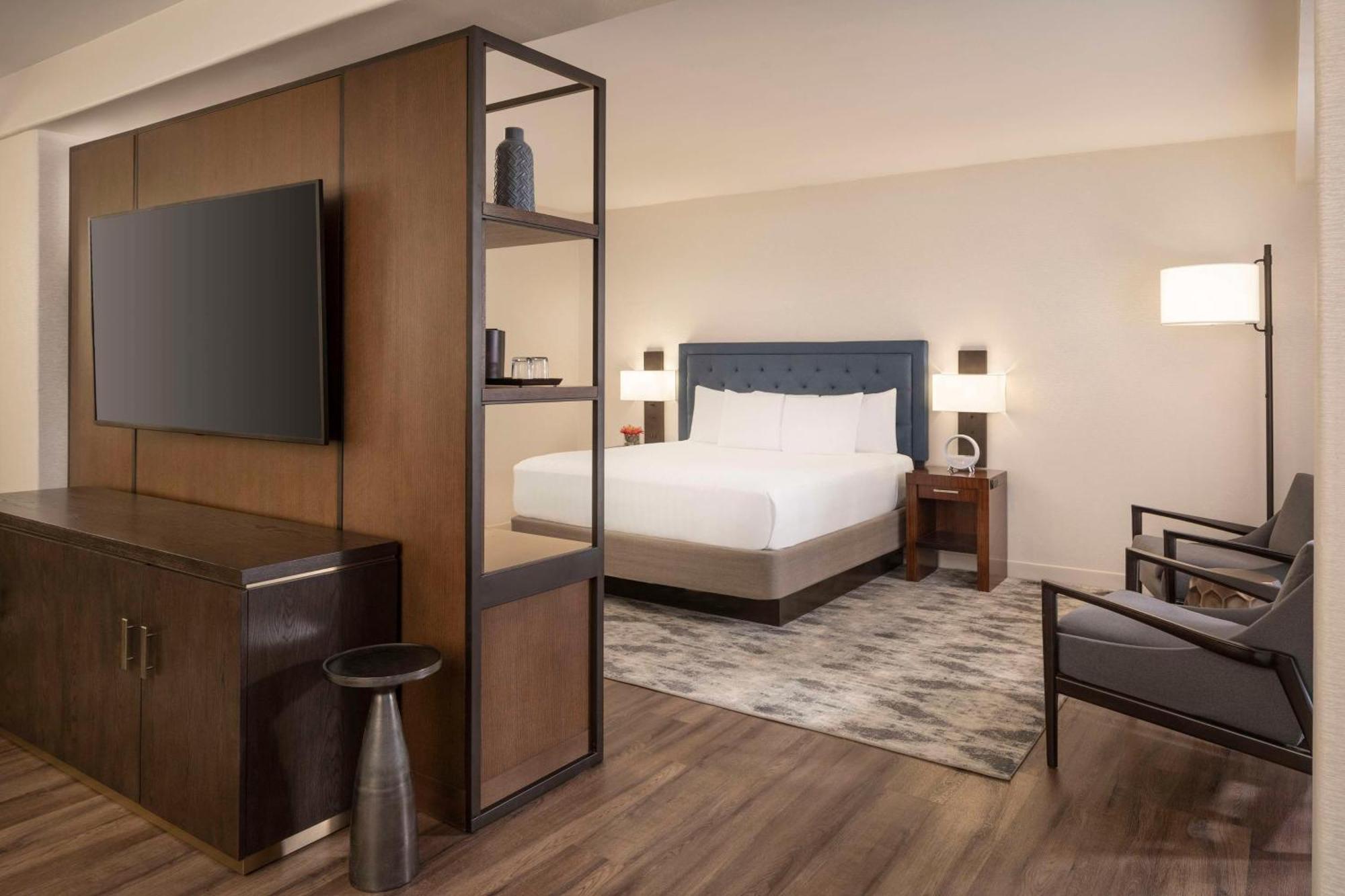 Hyatt Regency Phoenix Downtown - No Destination Fees Экстерьер фото